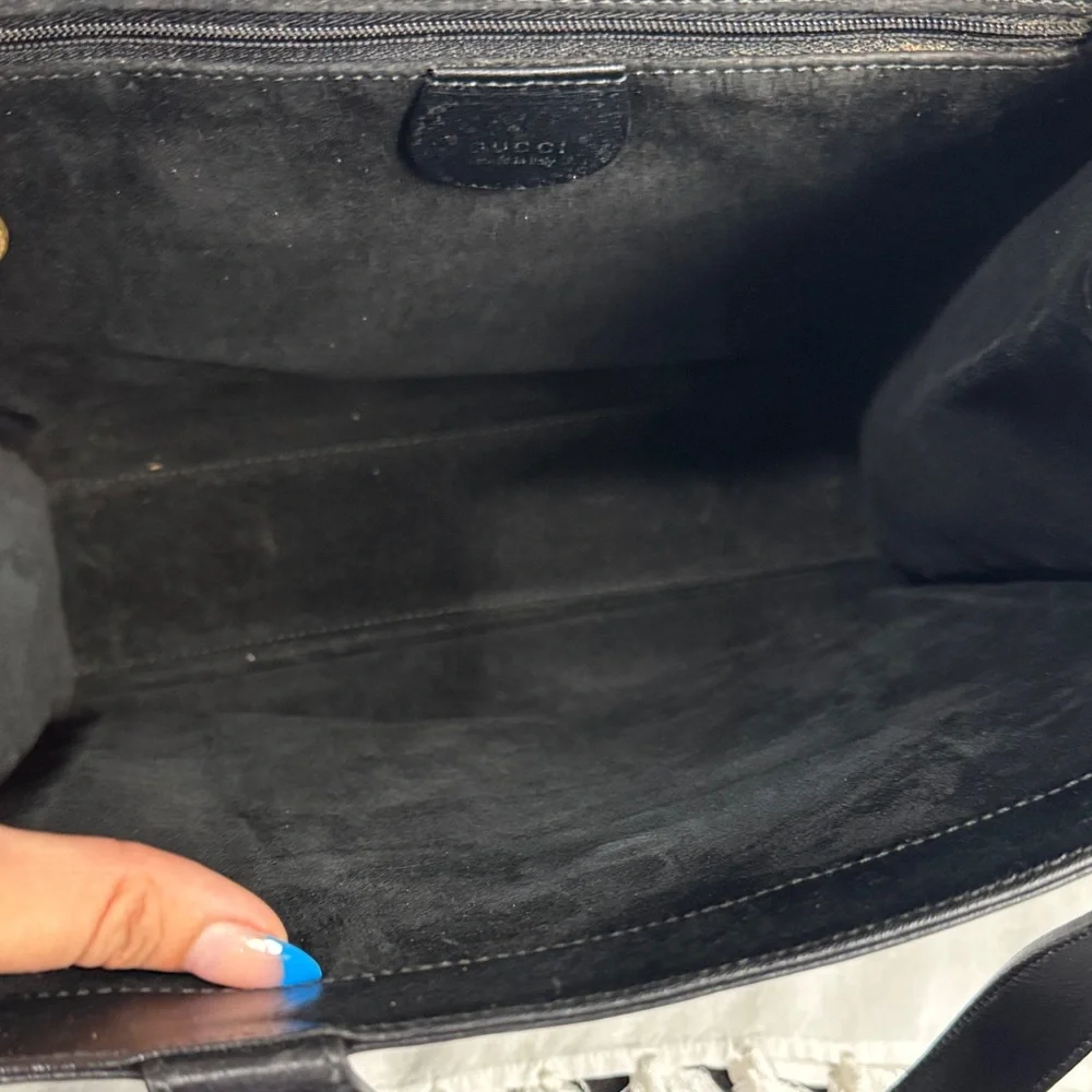 Elegant Gucci Black Leather Tote Bag - Picture 7 of 8